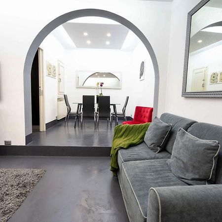 White Style Gambero Apartment Рим Екстериор снимка