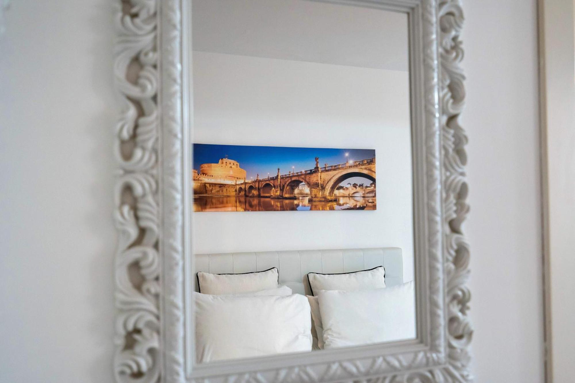 White Style Gambero Apartment Рим Екстериор снимка