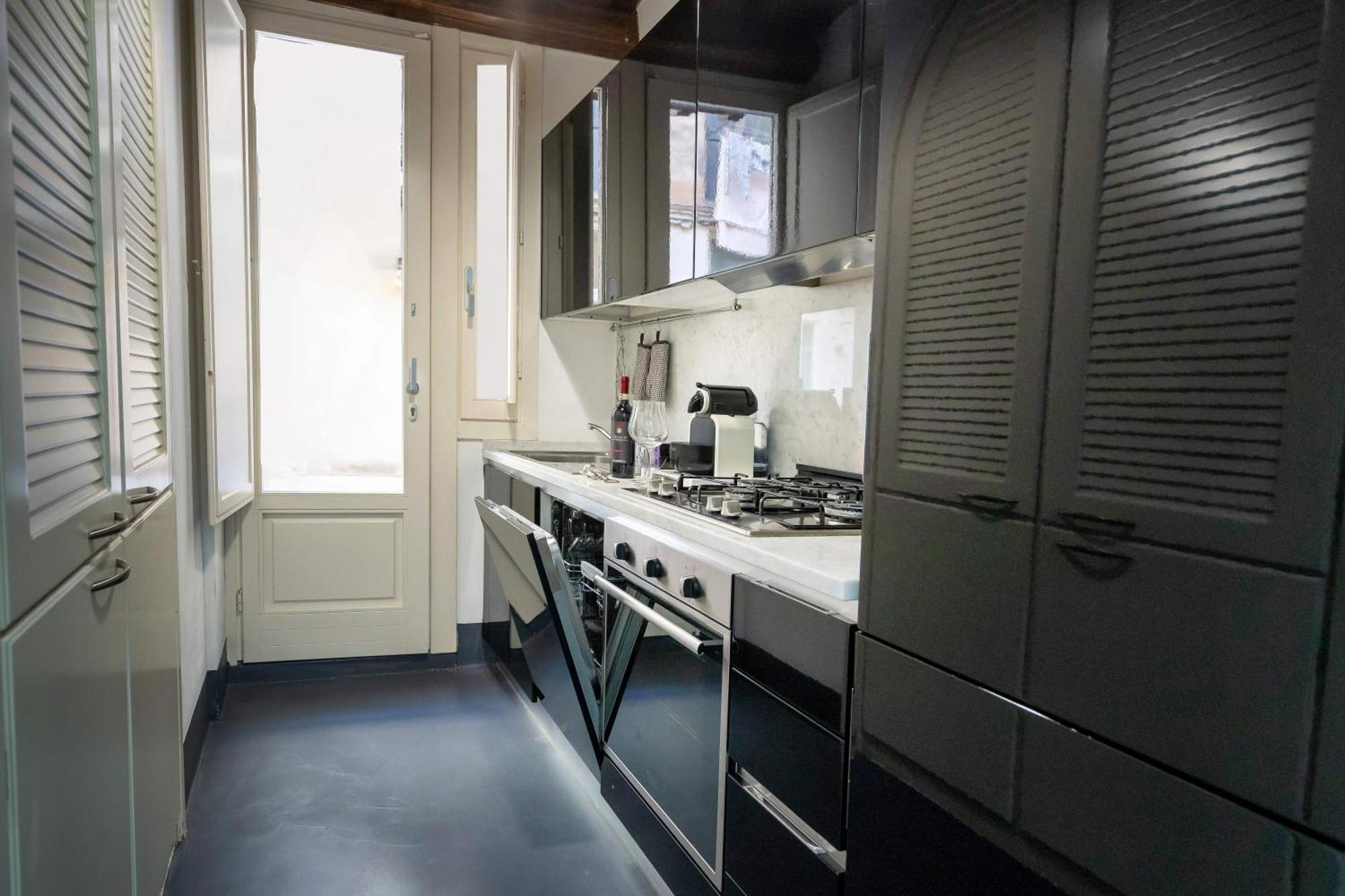 White Style Gambero Apartment Рим Екстериор снимка