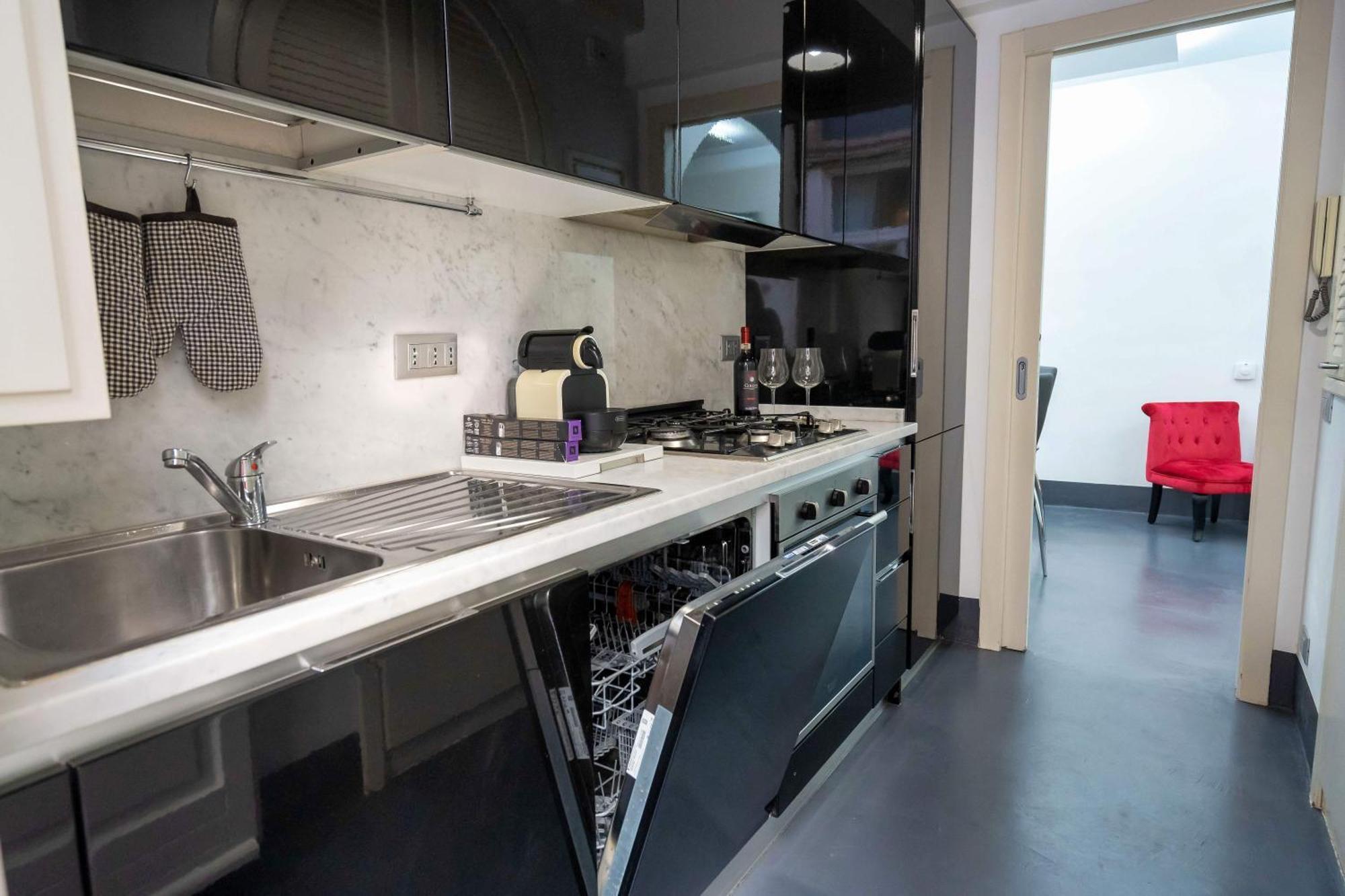 White Style Gambero Apartment Рим Екстериор снимка